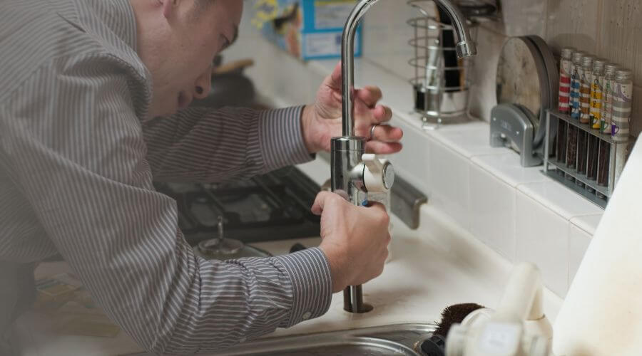 Local tankless water heater installation in Montville, OH